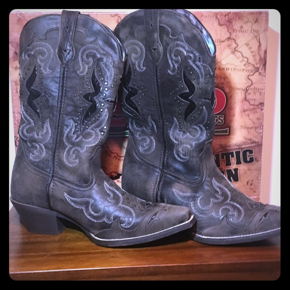 Loredo ladies Lucretia black embroidery/stds boots